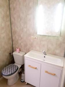 Appartements [LE JEANNE] 4/6 couchages, Wifi, sanctuaire : photos des chambres