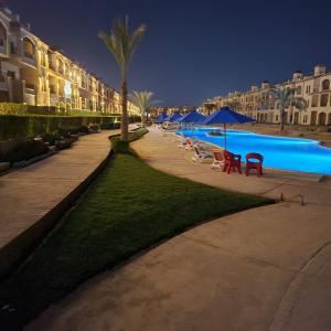 Lasirina palm beach for families only