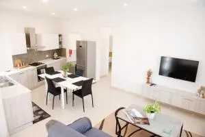 Modern 3BR Apartment with Balcony - Close to Limestone Heritage Park - Żurrieq