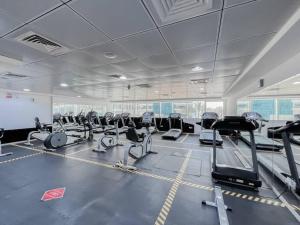 StoneTree - Modern 1 BR Apartment Near The Beach