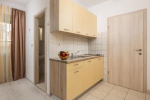 Apartments and Room Slavica 