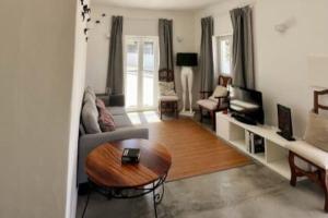 New Beach House near main street close PraiaGrande