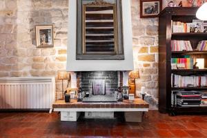 Veeve - Rustic Allure