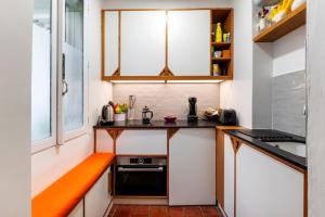 Veeve - Rustic Allure