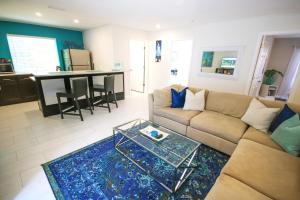 Tropical and Tranquil Bradenton Hideaway
