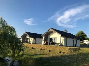 Domki Loft nad Stawem 4 dorosłych , 4 dzieci - Sitno