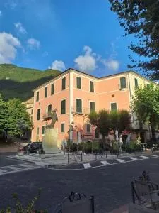CASA IN PIAZZA - Settefrati