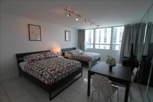 Castle 515 Studio BayView Direct Beach Access, Pool, Tennis, Free Parking