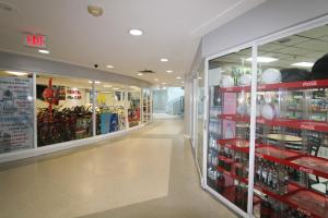 Castle PH12 Spacious Bay View Penthouse, Pool, Tennis, Free Parking