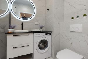 Warsaw Praga Apartment Podskarbińska by Noclegi Renters