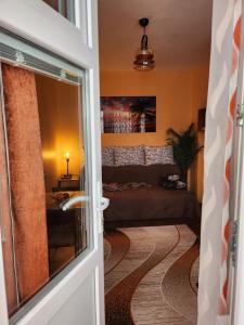 Studio 7A Cozy affordable central oasis