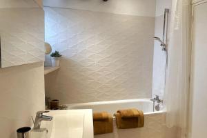 Appartements Chez Laurette - Charming apartment in historic village near Versailles : photos des chambres