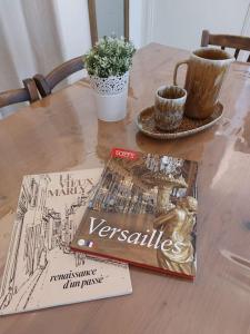 Appartements Chez Laurette - Charming apartment in historic village near Versailles : photos des chambres