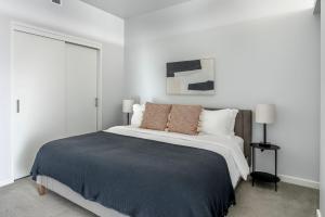 Soma 1br w pet spa rooftop gym nr dining SFO-1485