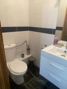 Appartements L8 - Villiers-le-Bel proche Aeroport ROISSY CHARLES DE GAULLES & PARIS : photos des chambres