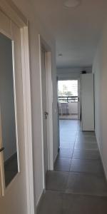 Modernes Apartment in Los Juncos II mit Poolblick, 4 Etage in Top-Lage von Playa del Ingles