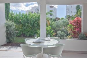 Jardines - Avago 0-3 GARDEN VIEW 1B