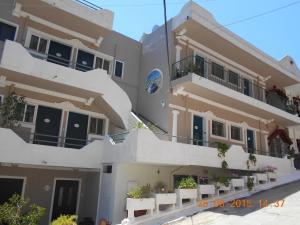 Mina Apartments Poros-Island Greece