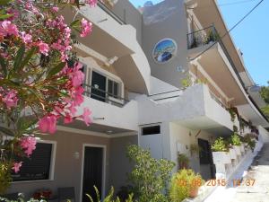 Mina Apartments Poros-Island Greece