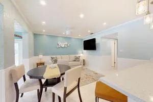 Soft Serenity - Port Isabel