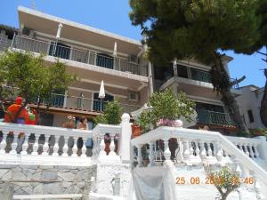 Mina Apartments Poros-Island Greece