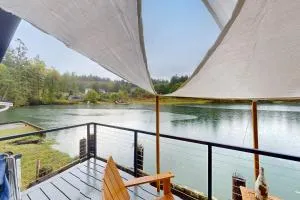 Cedrona Cove Cottage - Longbranch