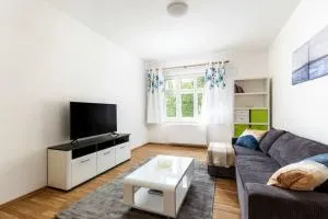 Modern Apartment 6min from the Prague Castle - Břevnov