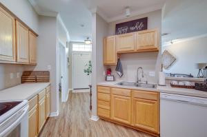 College Station Retreat Near Texas A and M!