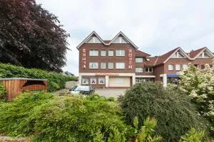 卡菲坎臣酒店 - 亨施泰特-乌尔茨堡