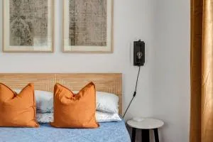 Deacon Stays: The Polo - Walk to WFU - King