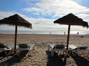 Apartamento dos habitaciones primera línea de playa