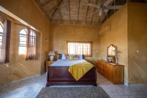 Leela's Manor - Irwin