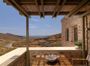 Themonies Luxury Suites Folegandros Greece