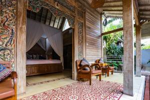 Canggu Paradise Tree - Private Room near Pool