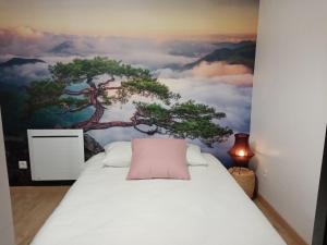 Maison de bourg dans un quartier médiéval, avec café et thé offert