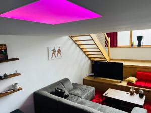 Capstay La Louvière