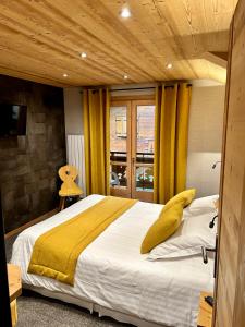 Hotels Hameau des Prodains - Hotel : photos des chambres
