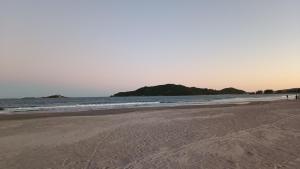 Casa de praia aconchegante, completa e confortável