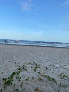 Kitnet Centro Mongaguá Beira Mar - com garagem