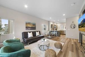 *Brand New* Fully Updated Condo 910 in Anacortes