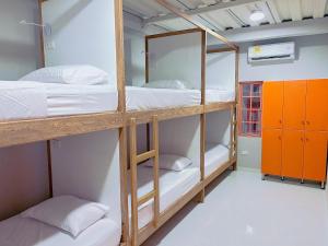 Tropical Hostel Santa Marta