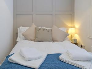 Sandgate Apartment