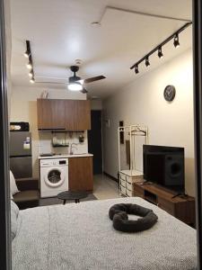 Cozy Studio Apartment (Rm. 720)