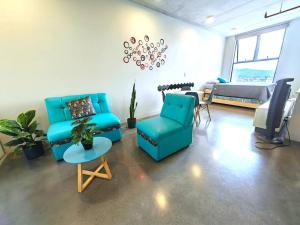 906B URBN Barrio Escalante Estudio con Aire Acondicionado y Parqueo