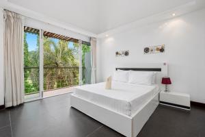 The Fairways Villas - 4 bedroom for 10 guests - 7kms to Patong beach