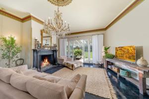 Wembley House, Southern Highlands