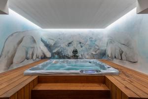 Le Cheval Blanc Luxe, skis aux pieds, jacuzzi, hammam, salle de cinéma
