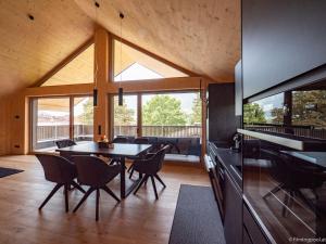 High-quality maisonette flat with roof terrace