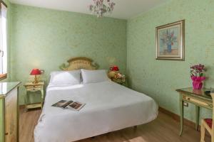 Junior Suite room in Hotel La Fenice et Des Artistes