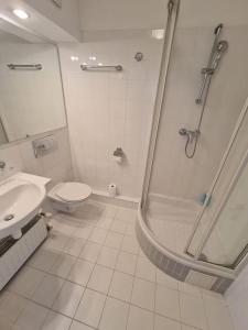 10Q - Z6 Apartment 1003